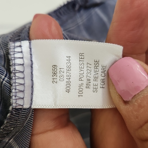 Men's Blue Checkered Short Sleeve Shirt, Size Medium - Picture 5 of 5